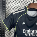 KIT ENFANT REAL MADRID 25/26 *OFFICIEL* + 5 CADEAUX 🎁