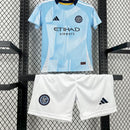KIT ENFANT NEW YORK 25/26 *OFFICIEL* + 5 CADEAUX 🎁