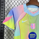 KIT ENFANT BARCELONA 25/26 *OFFICIEL* + 5 CADEAUX 🎁
